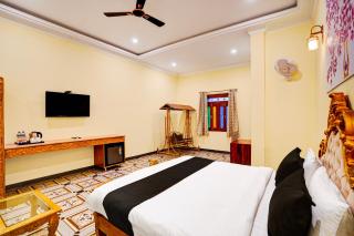 Super OYO Palette Hotel and Resort LBS International Airport Formerly Banaras Kila - 3
