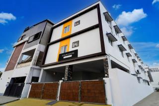 Super Townhouse Coimbatore International Airport Formerly MK Elegance Inn - 1