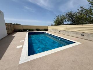 Authentic 5 Bedroom Stone Villa with Pool in Kathikas - 6