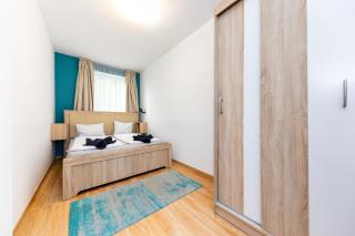 Prime Stay - Spacious 2 Bedroom Family Apartment - Parking Included - 1
