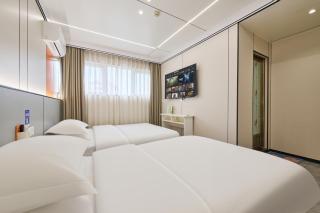 Four Seasons Clouds Xiamen North Railway Station Store - 4