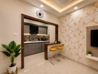 Home Escape Furnished 1BHKs for Short Stay Mahalaxmi Nagar - 1