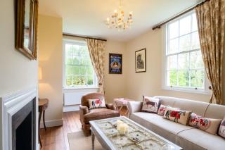 Coachman's Cottage - 5