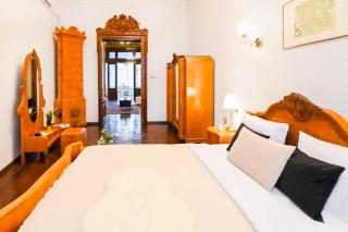 YellowBoot Bucharest Old Town Escape 200m from University Square - 4