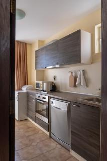 White Sands Beachfront Getaway - Sea View & Direct Beach Access - 1