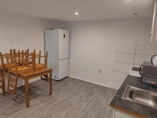 Family House Renovated, 3x Parking, Most pri BA - 3