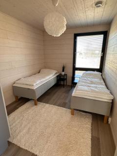 Stunning, modern mini-home 5 miles from the airport! - 6
