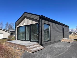 Stunning, modern mini-home 5 miles from the airport! - 5