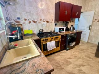 Haven Luxe Delight Apartments - 6