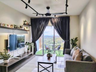 Hygee Nest Stylish 3BR Retreat 2 Free Parking - 2