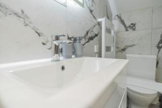 Spacious 5 Bed Home 3 Baths 12 Guests - 7