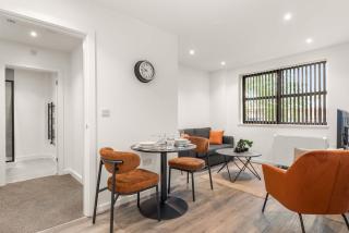 Bright & Contemporary 1 Bed Apartment in Leeds - 6
