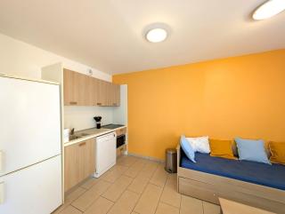 Logement PMR 2-4 personnes - piscine - clim - 100m de la plage - 7