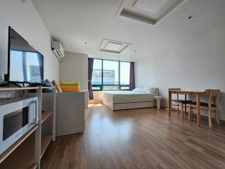Hongdae Penthouse - 1