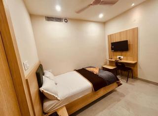 Hotel Sree Kanya Inn - 3