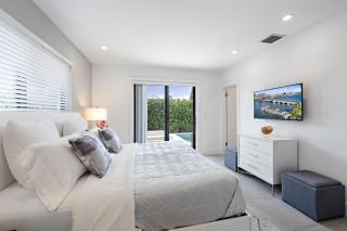 Putnam Place - Bright Modern Home with Pool & Backyard Retreat - 1