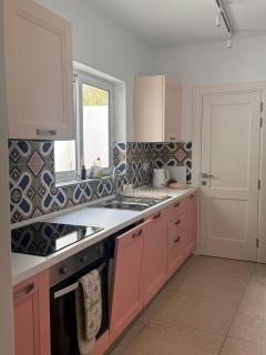 Historic Maltese home with Pink Kitchen - 3
