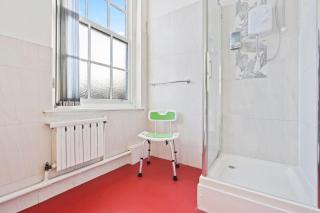 Stylish Studio in dudley, comfy and relaxing - 5