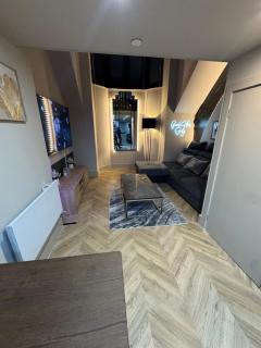 Athenaeum House - 5