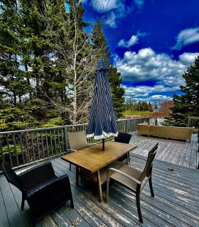 Beachfront Cleveland Beach with hot tub & fire pit - 3