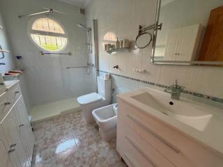 Book now for a refined and unforgettable stay ! - 8