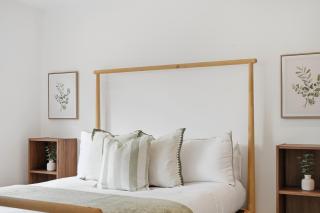 Modern 2BR, work stays, off road parking - 3