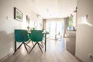 InPoint Royal Panorama Apartment - Balcony with Wawel Castle View - 1
