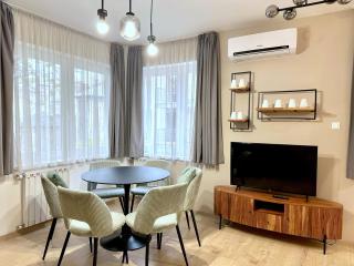 Prime Stay - Deluxe 3 Bedroom Family Apartment - Parking Included - Boedapest - 9