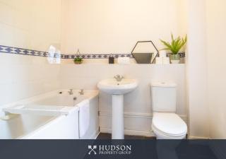 Telford 2-Bedroom Apartment - 6