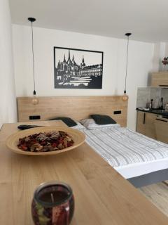 Comfortable apartments under the St. Barbara´s Cathedral - 8
