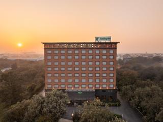 Holiday Inn Gurgaon NH8 by IHG - 7