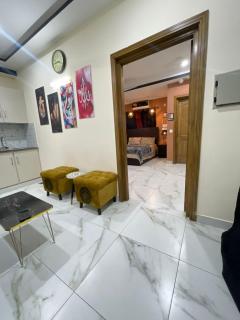 Step into comfort and simplicity with this stylish 1-bedroom apartment - 1