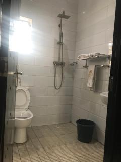 ADJ Royalty Hotel & Suites - 7