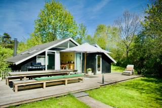 Art-Filled House With Playground Near Tisvilde - 8