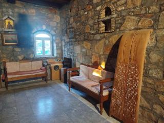ANTARES, a stone mansion in Crete - 8