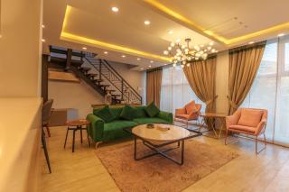 3 Bedrooms Private TOWNHOUSE - Facing Murree Mountains - 4