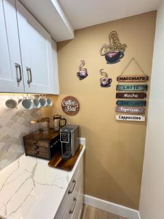Historic P-Town Escape | Patio • 3BR • Near Harbor - 8