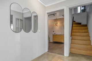 Spacious Two Floor Home in Central Reykjavik - 2