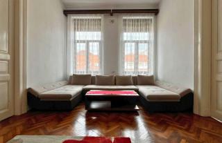 Fuchsl Palace Grand Suite - 7