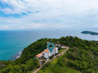 Elevated Ocean Villa 2 Pools & Pacific Views - 8