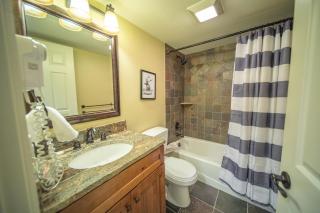 Starfire 1974 by SummitCove Lodging in Colorado - 2