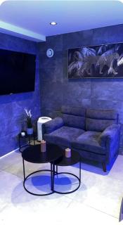 Love room - 9
