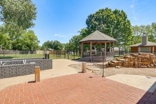 Great for Youth Sports Trips! Roomy Goddard Home - 9
