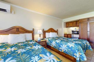 Islander on the Beach 121 - 1
