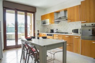 Garden Jacuzzi House - 7