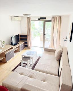 Przno 1BR Residence by Blue Horizon with Pool - 5