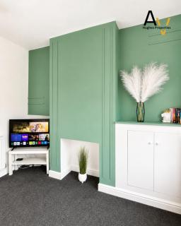 2 Bed Crewe House - Free Parking & Fast Wi-Fi by AV Hughes Properties - 7
