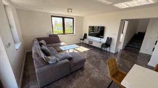 Family house with jacuzzi and sauna, Žiar - 2