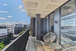Sandton City Splendid Apartment 4 l Walk to Sandton City & MandelaSquare l Backup Power & Water - 7