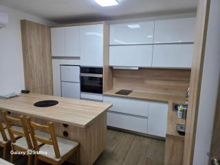 Serbian home with garden, free parking - 8
